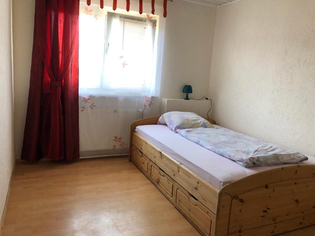 M/P Apartment Duisburg Bagian luar foto
