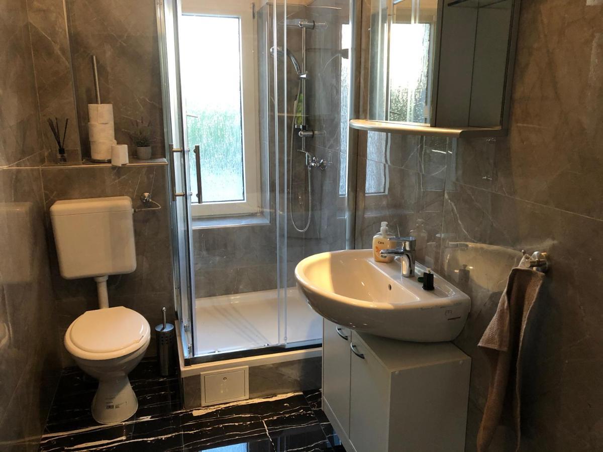 M/P Apartment Duisburg Bagian luar foto